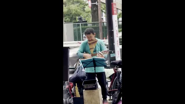 이어 붙이기: 세로 영상 양옆이 검은 여백